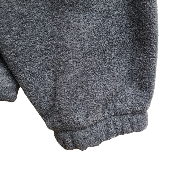 Columbia Fleece with Full Zip and Pockets, Size XL - Picture 5 of 10